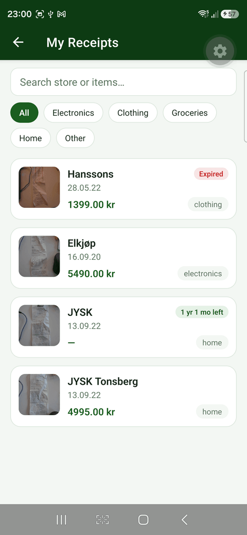 ReceiptVault receipts list with search and warranty badges
